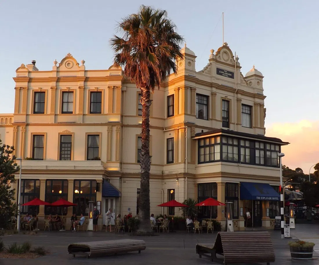 The Esplanade Hotel, Auckland
