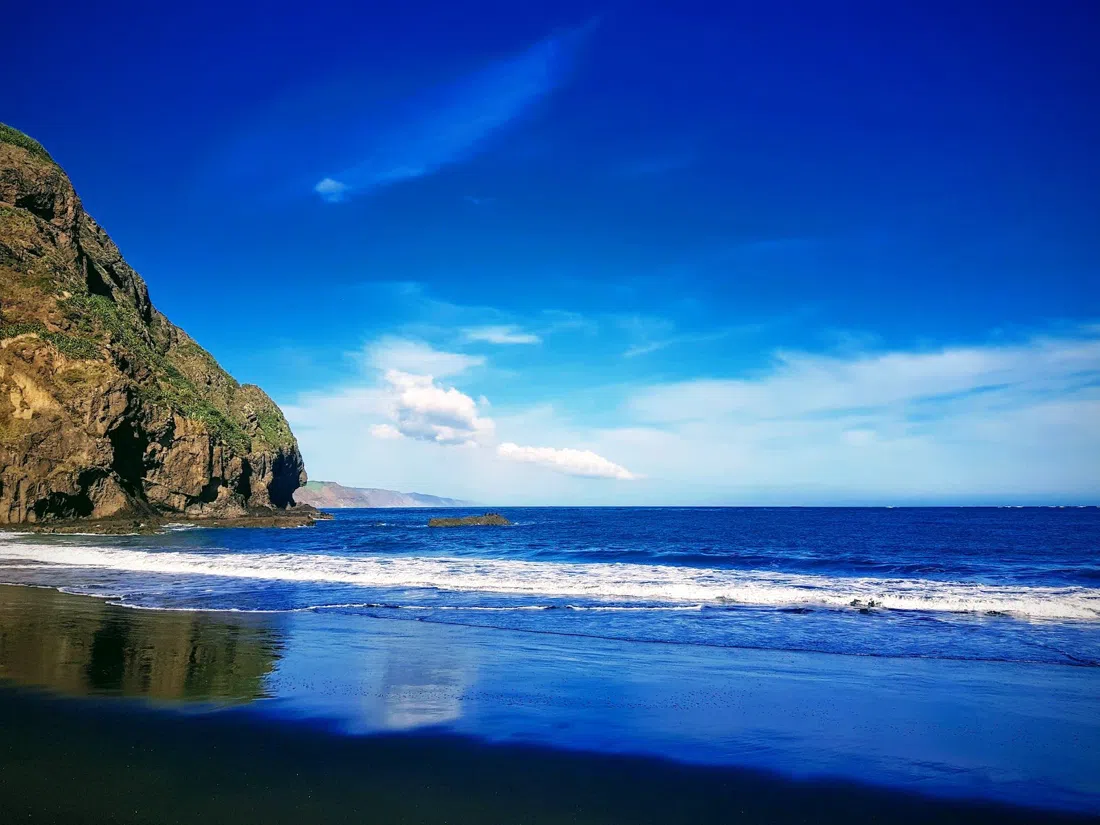 Whatipu Beach & Caves, Auckland