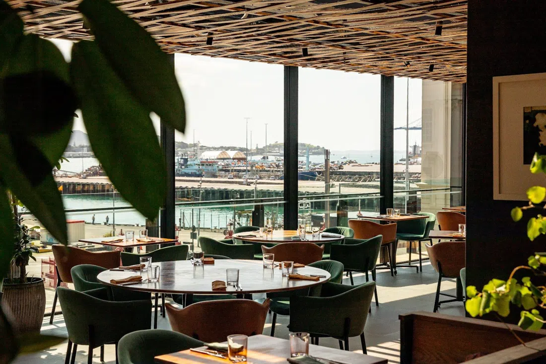 Ahi, Auckland