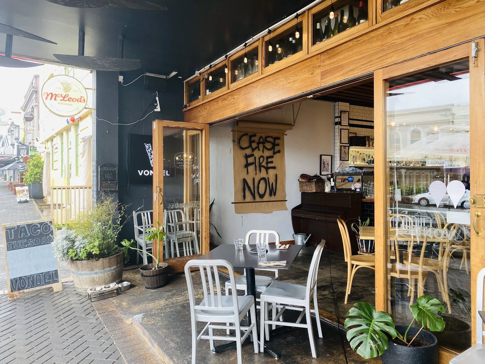 Vondel, Auckland